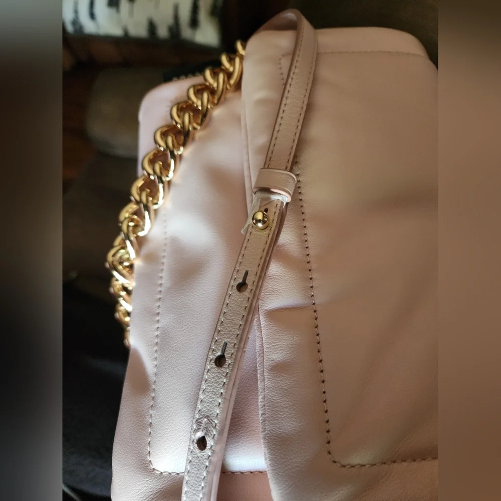 Marc Jacobs Cream and Gold Ruched Shoulder Bag - Picture 14 of 16